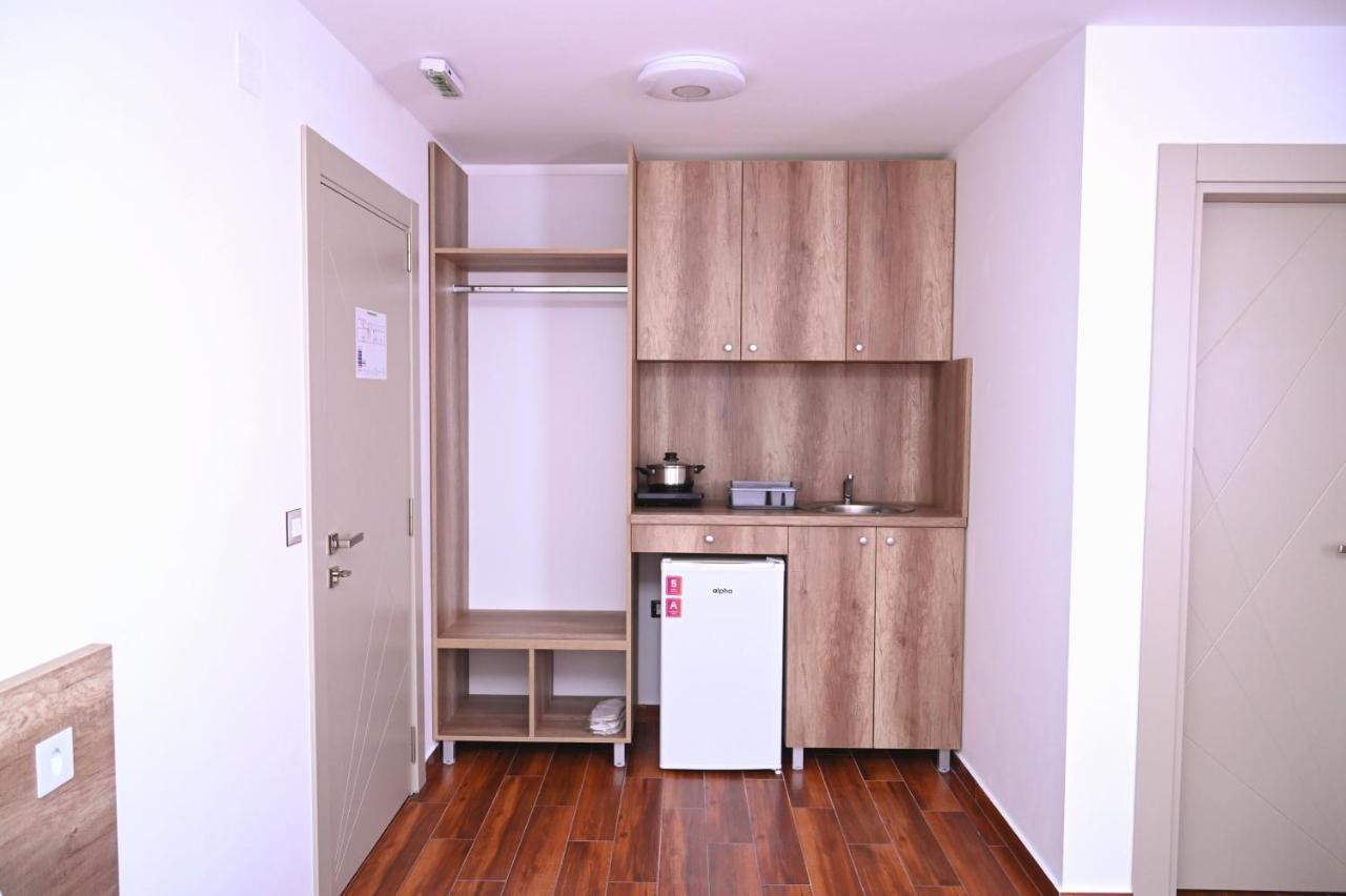 Hotel Dona, Altina Belgrad Exterior foto